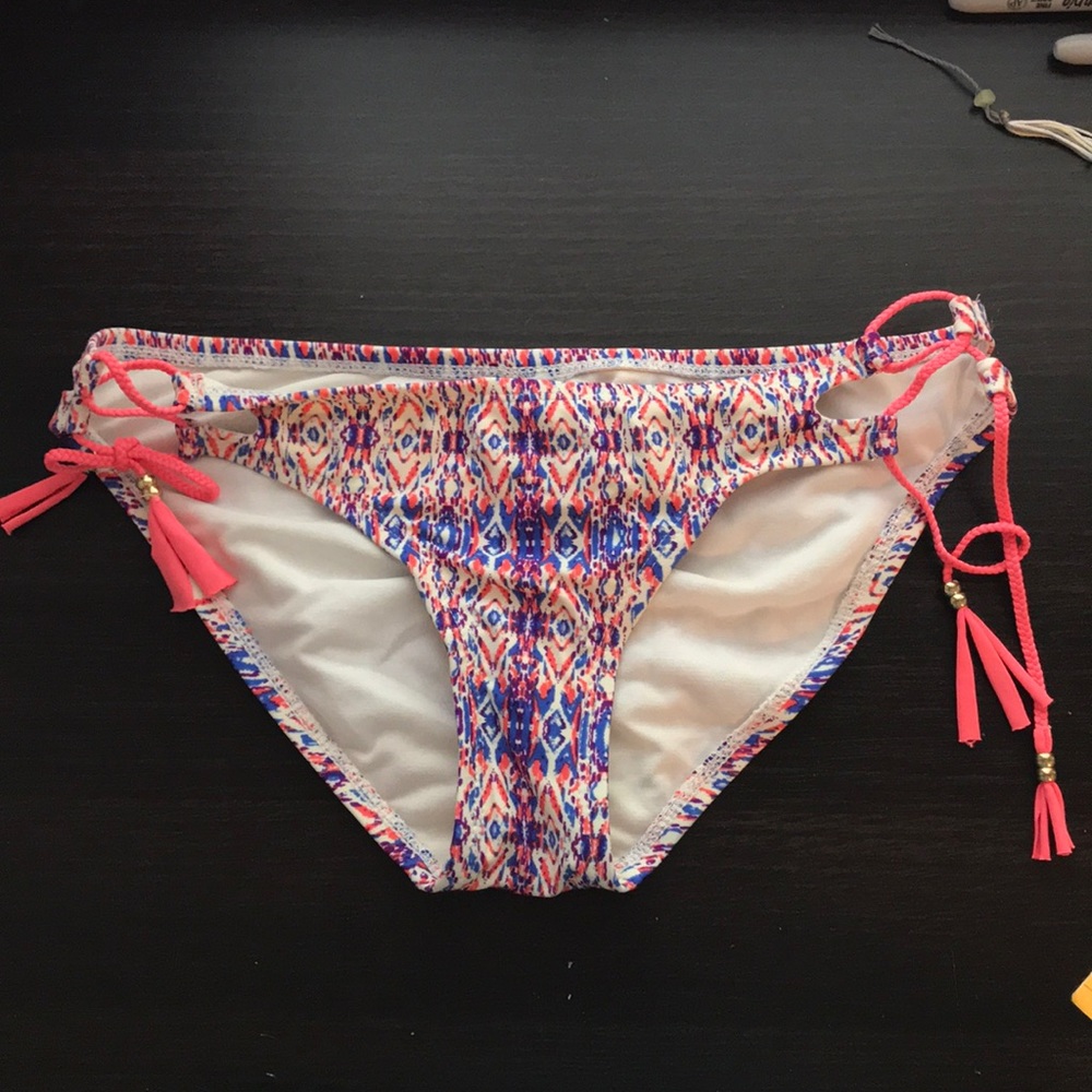 Bikini bottoms